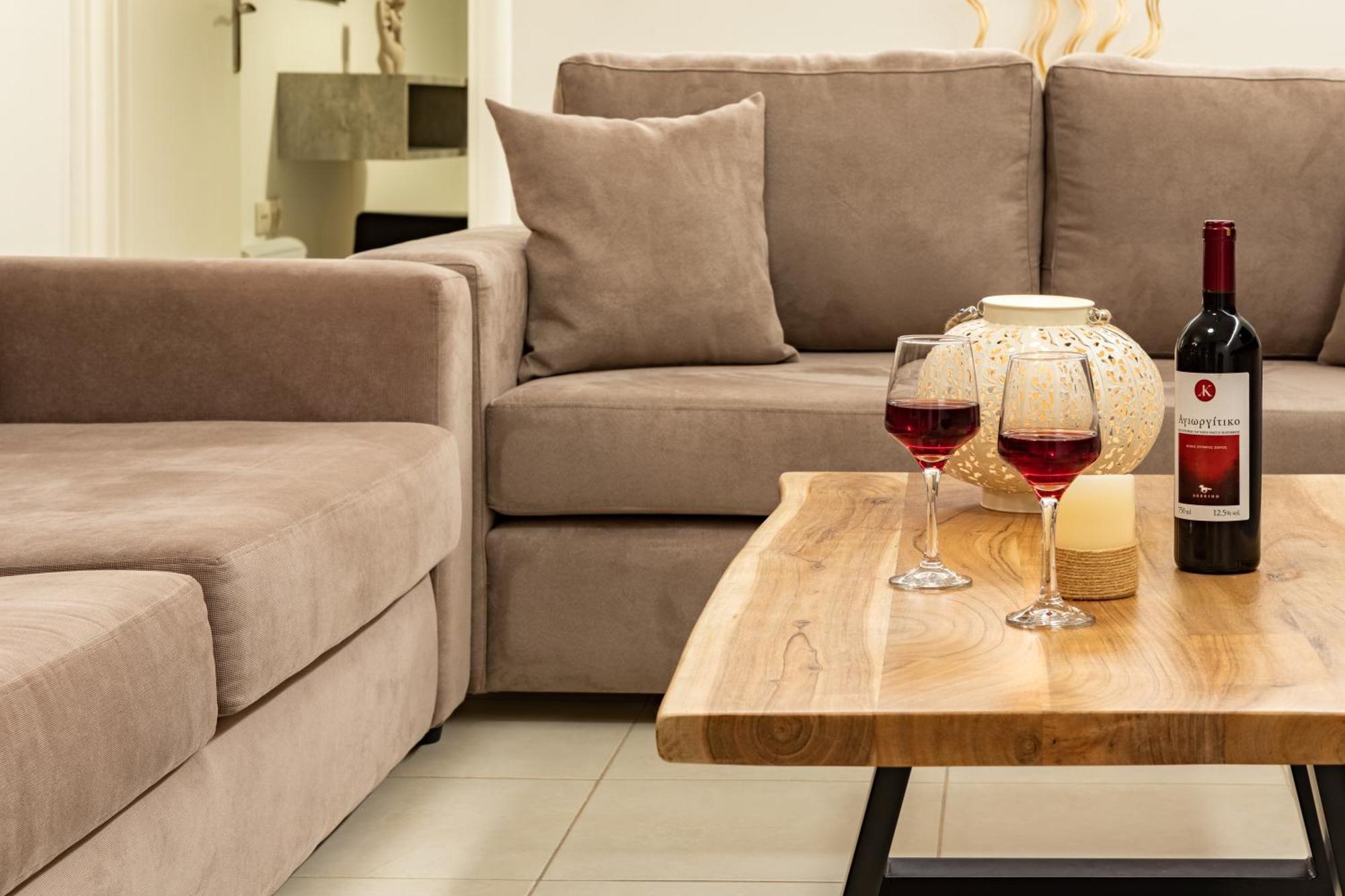 Aeolus Luxury Apartment - II Nauplion Buitenkant foto